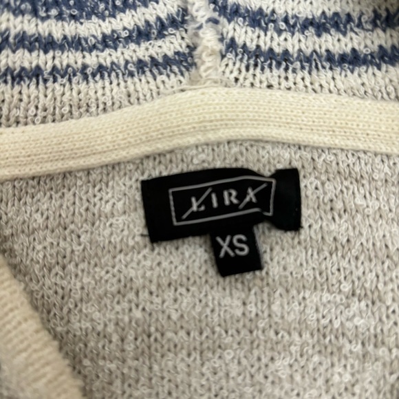 Lira Women’s XS hoodie new without tags soft fabric - Picture 3 of 5